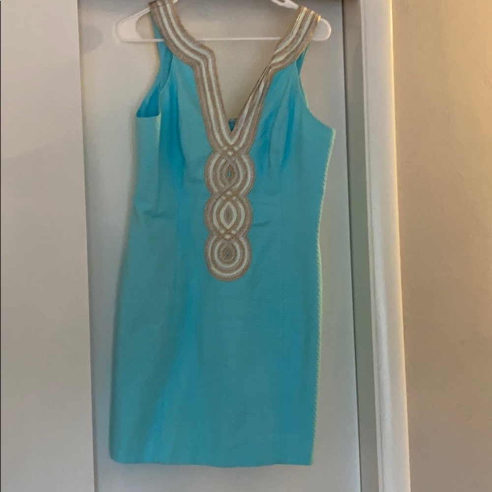 A Lily shift dress.